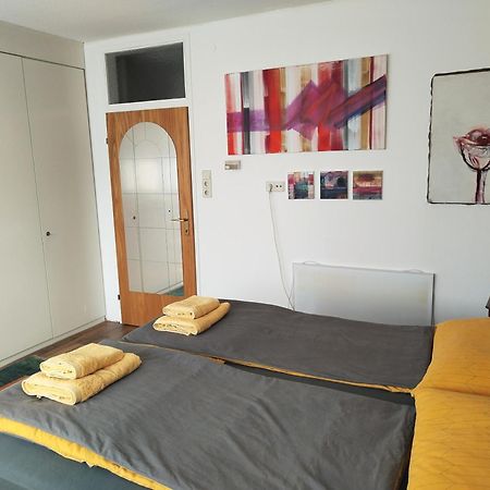 Waldeslust Warmbad Mit Balkon Und Privatem Parkplatz Apartment Villach Luaran gambar