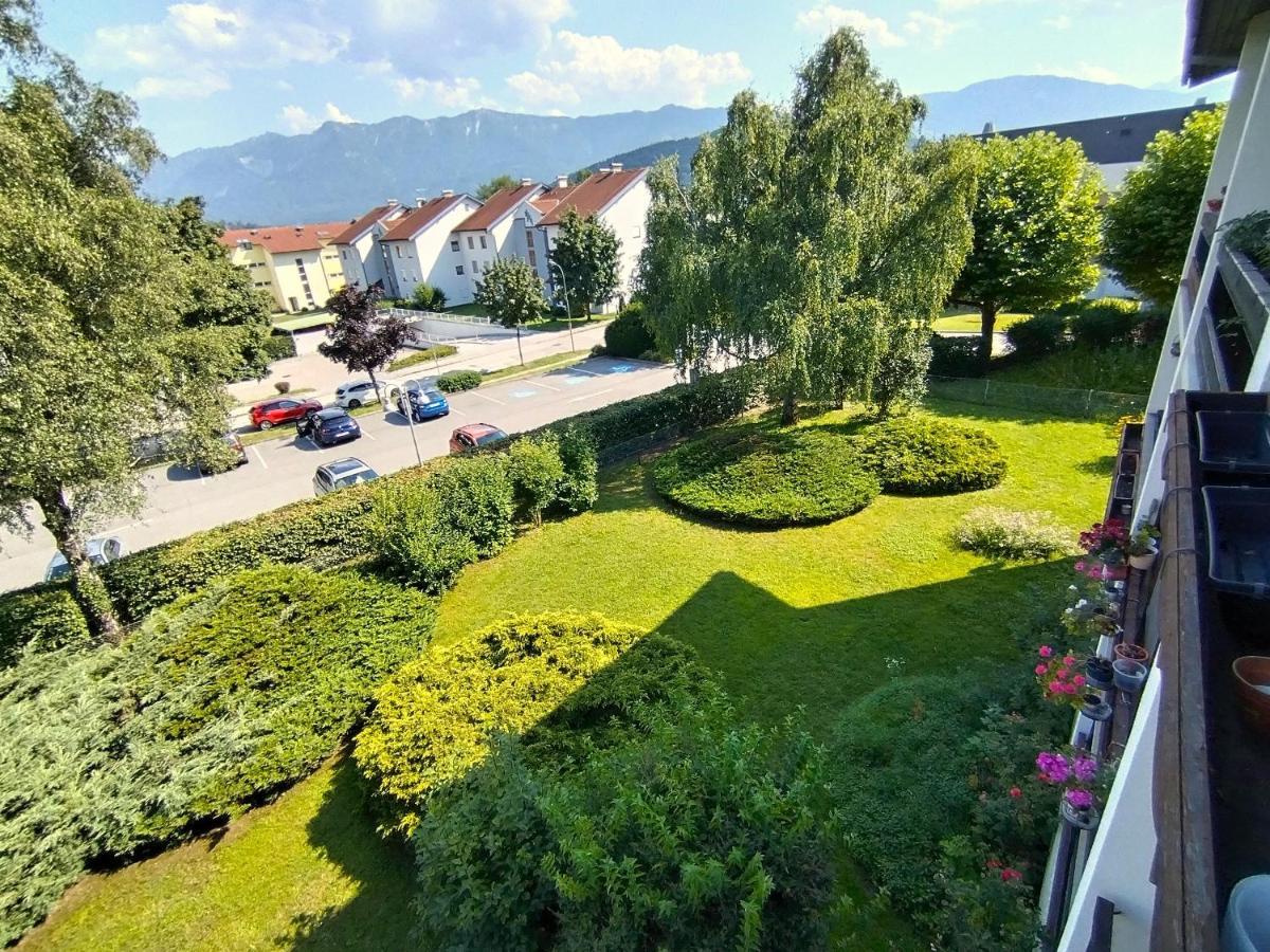 Waldeslust Warmbad Mit Balkon Und Privatem Parkplatz Apartment Villach Luaran gambar