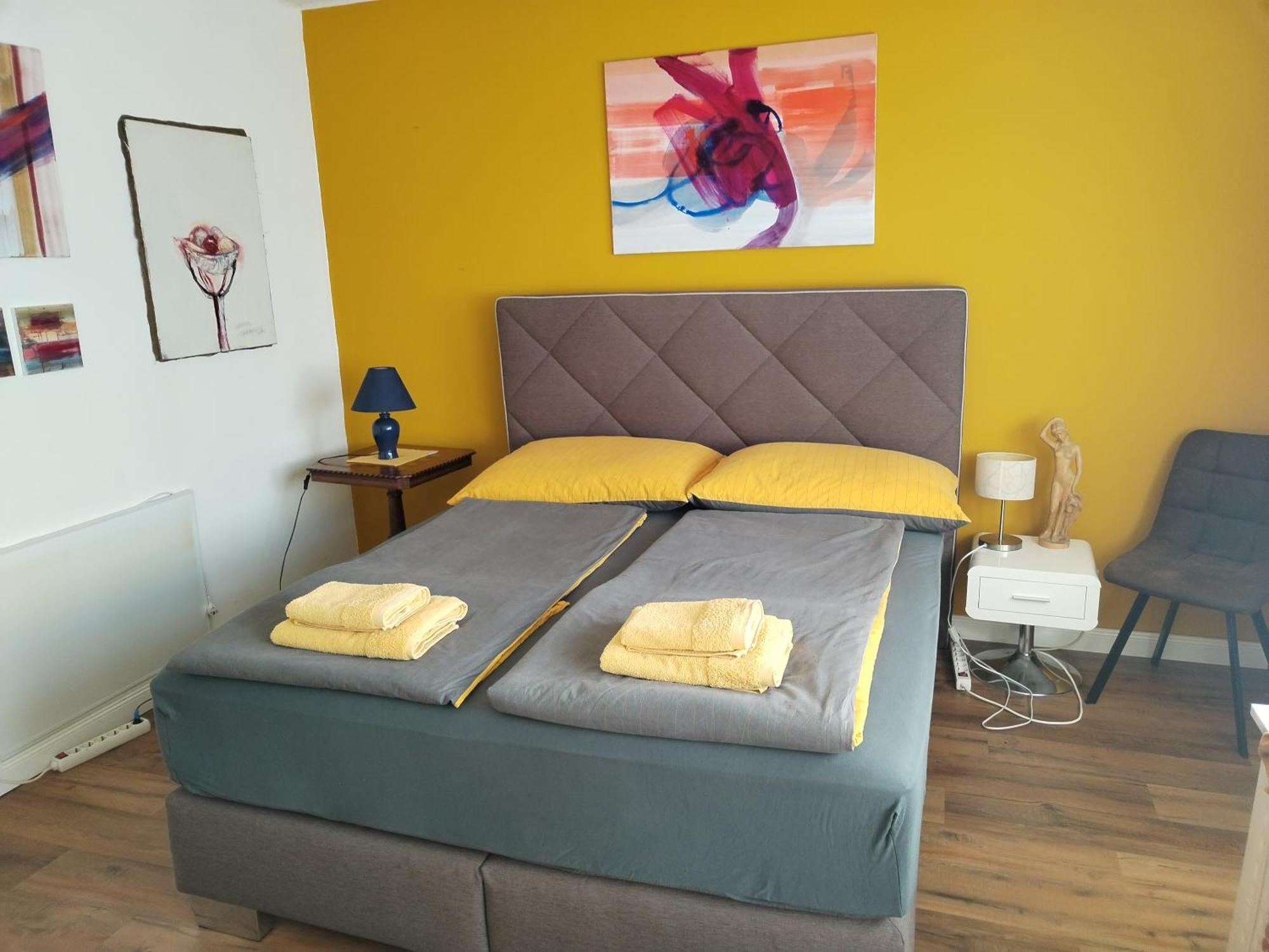 Waldeslust Warmbad Mit Balkon Und Privatem Parkplatz Apartment Villach Luaran gambar